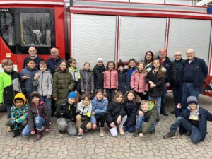 Besuch der vierten Klassen bei der Feuerwehr Ottersweier